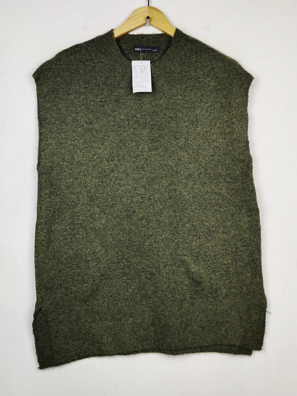 Buy online pre-used pre-loved 100% authentic & Original branded Marks & Spencer (SL-5192) available in Pakistan. Top international brands avilable.