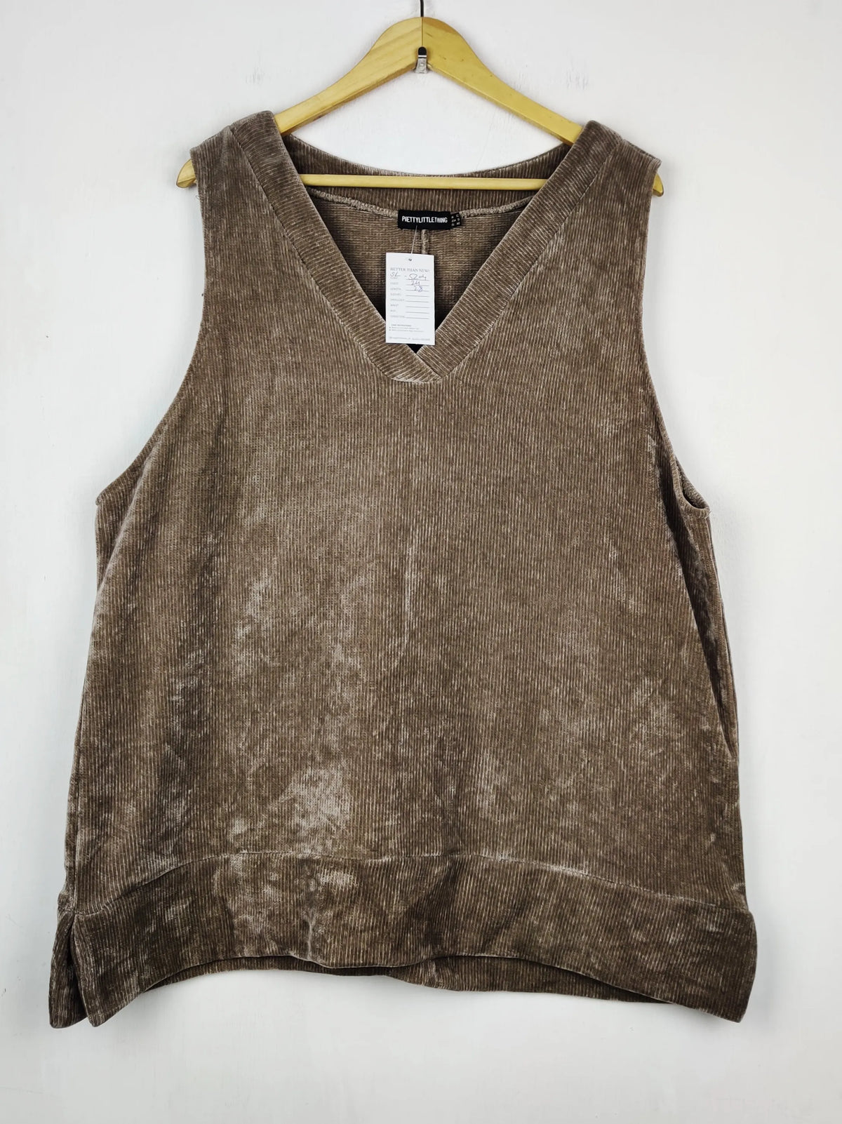 Buy online pre-used pre-loved 100% authentic & Original branded Prettylittlethings (SL-5204) available in Pakistan. Top international brands avilable.