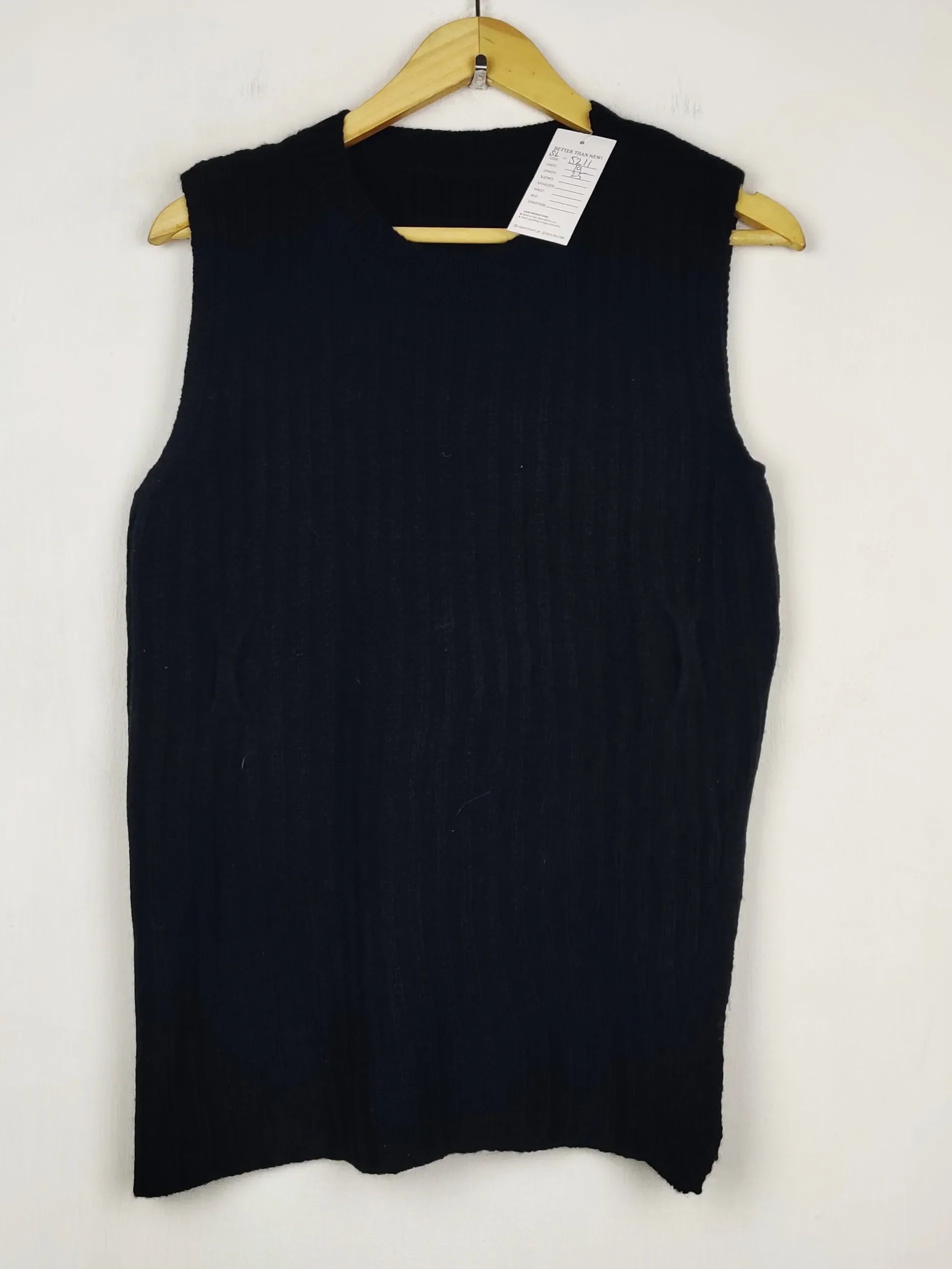 Buy online pre-used pre-loved 100% authentic & Original branded Shein (SL-5211) available in Pakistan. Top international brands avilable.
