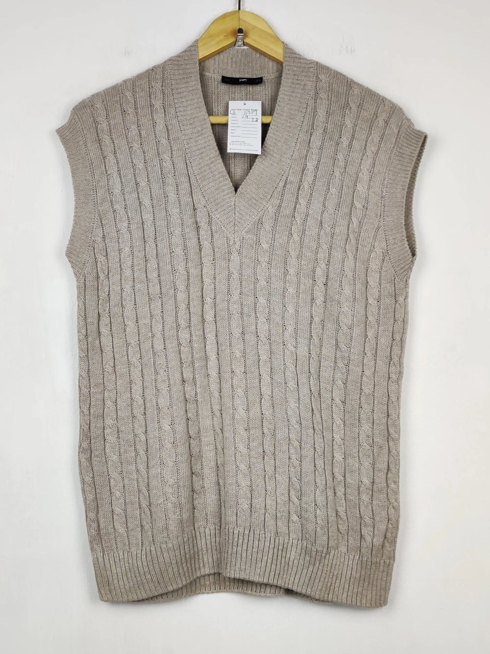 Buy online pre-used pre-loved 100% authentic & Original branded F&F (SL-5217) available in Pakistan. Top international brands avilable.
