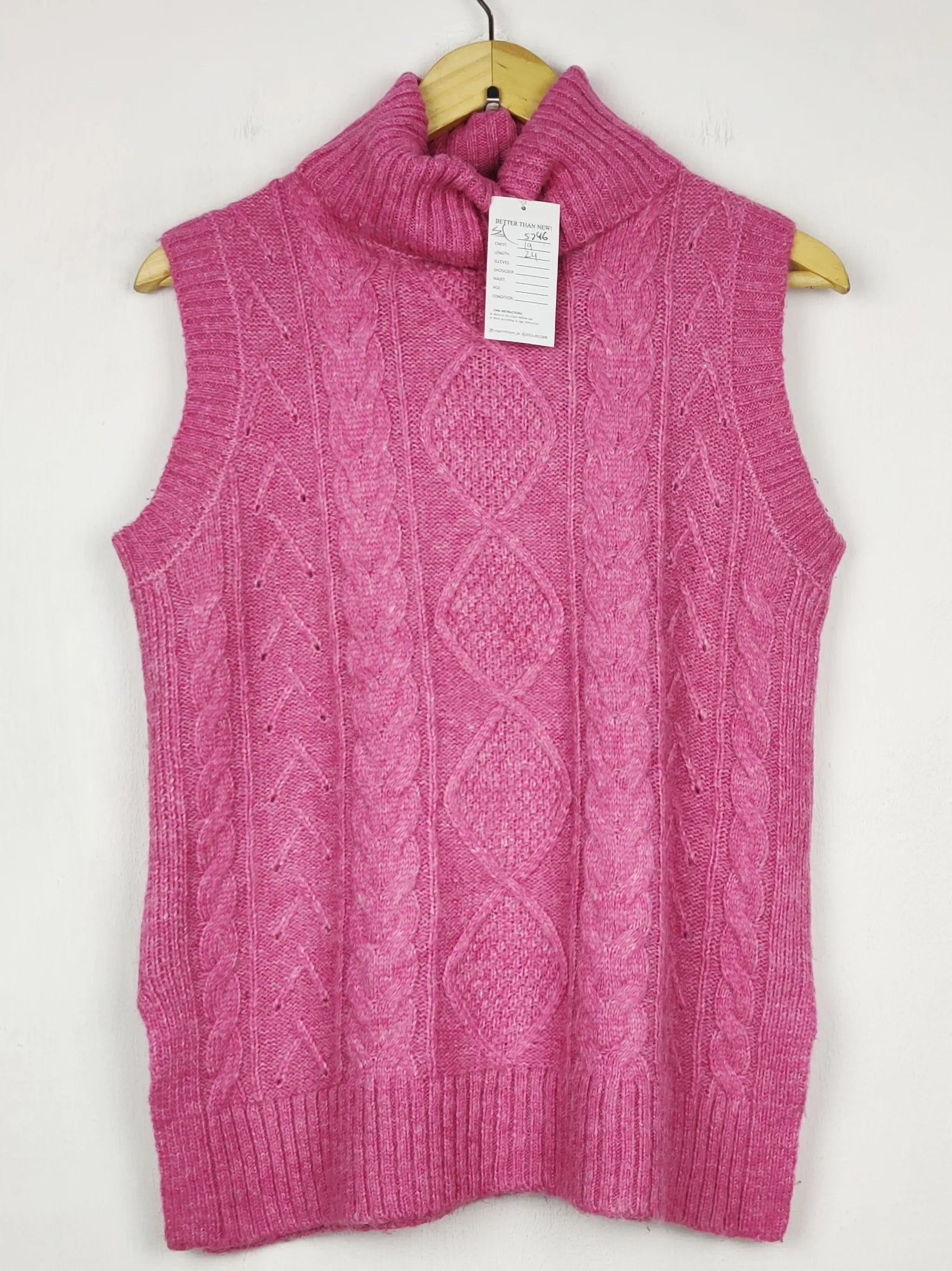 Buy online pre-used pre-loved 100% authentic & Original branded Marks & Spencer (SL-5246) available in Pakistan. Top international brands avilable.