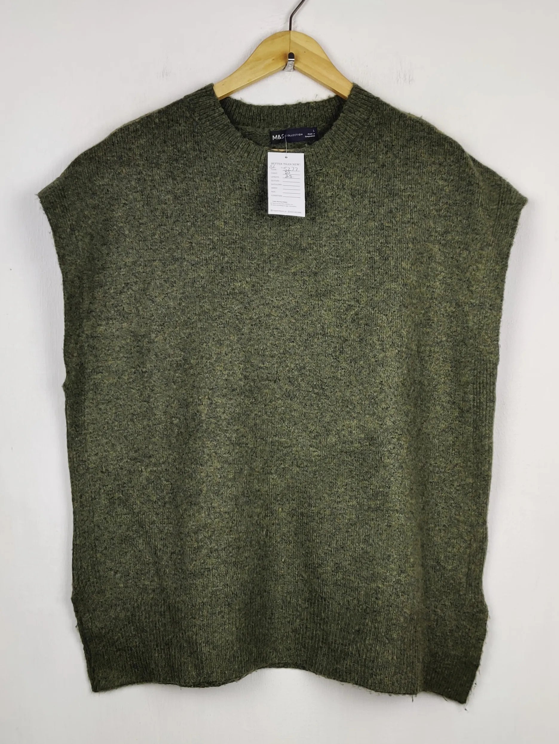 Buy online pre-used pre-loved 100% authentic & Original branded Marks & Spencer (SL-5277) available in Pakistan. Top international brands avilable.