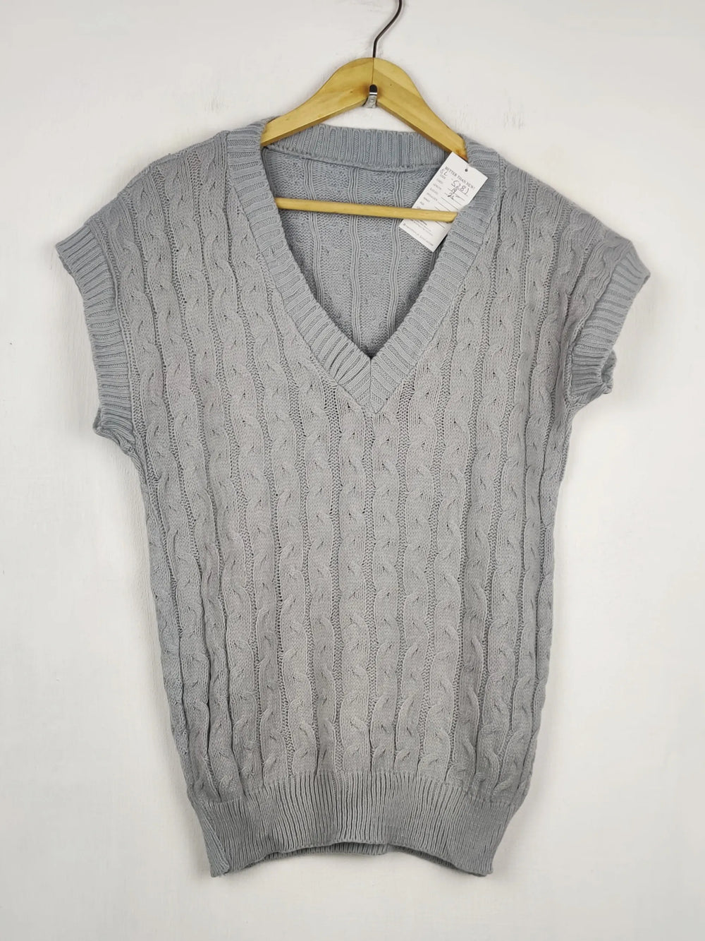 Buy online pre-used pre-loved 100% authentic & Original branded Unknown Brand (SL-5281) available in Pakistan. Top international brands avilable.