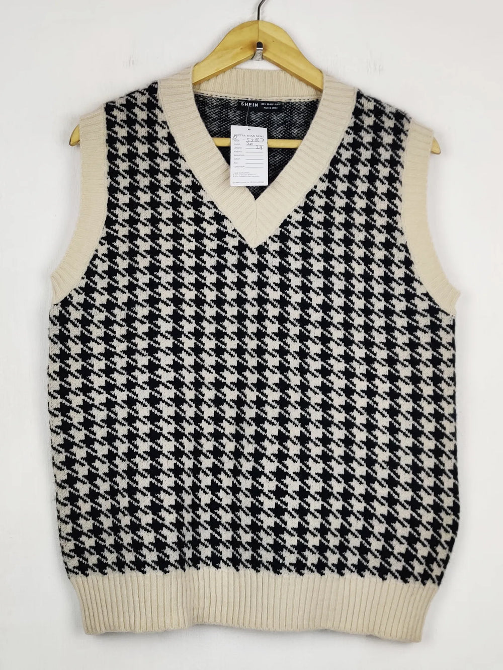 Buy online pre-used pre-loved 100% authentic & Original branded Shein (SL-5287) available in Pakistan. Top international brands avilable.