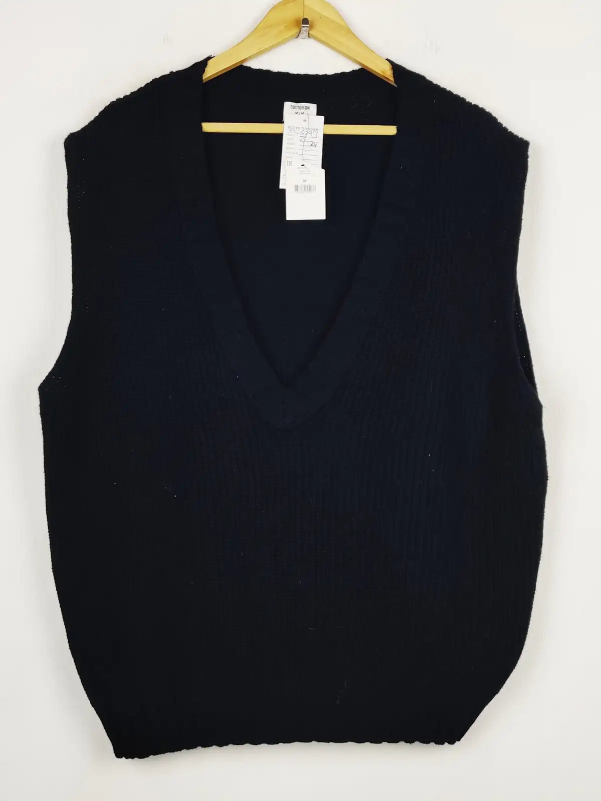 Buy online pre-used pre-loved 100% authentic & Original branded Cotton On (SL-5297) available in Pakistan. Top international brands avilable.
