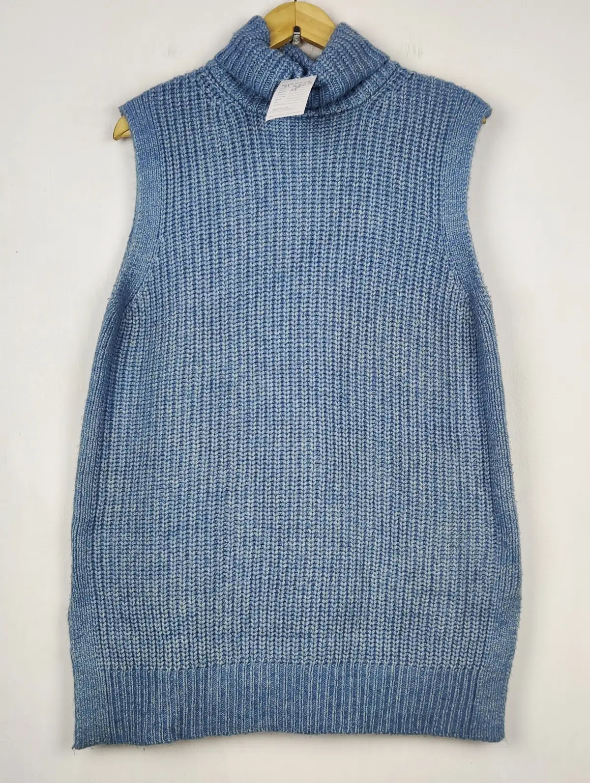 Buy online pre-used pre-loved 100% authentic & Original branded Marks & Spencer (SL-5309) available in Pakistan. Top international brands avilable.
