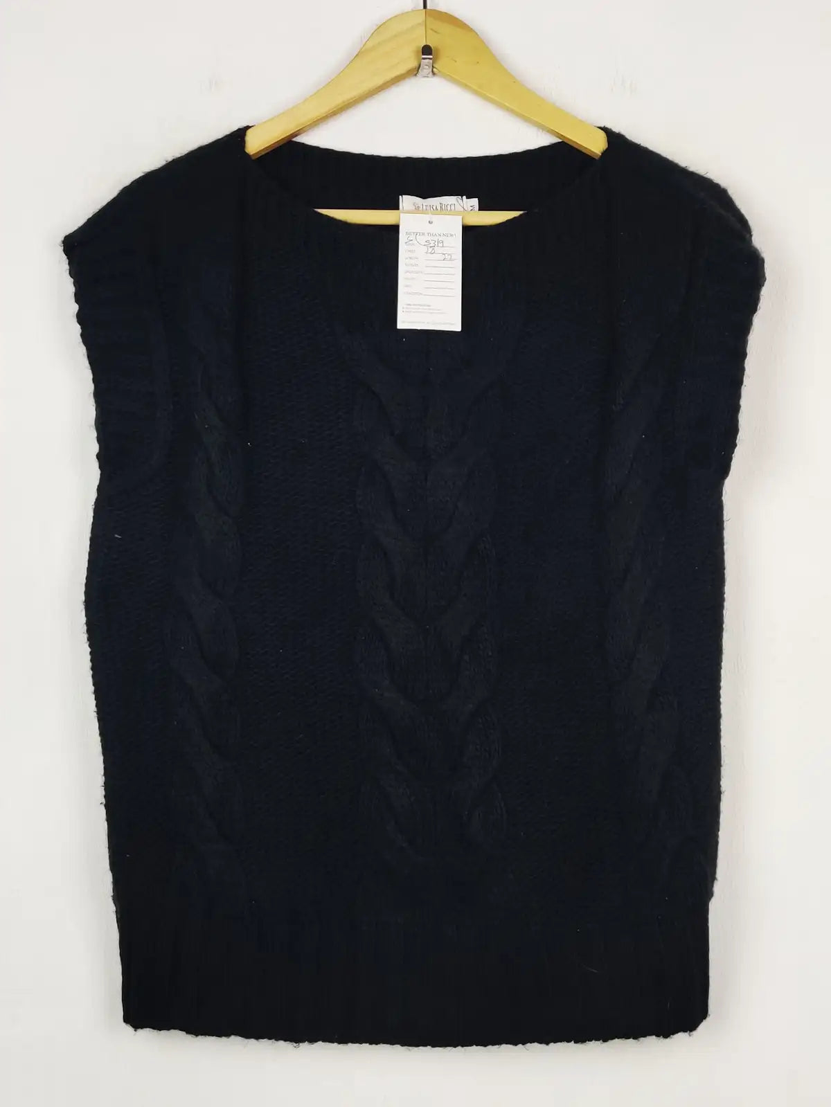 Buy online pre-used pre-loved 100% authentic & Original branded Louisa (SL-5319) available in Pakistan. Top international brands avilable.