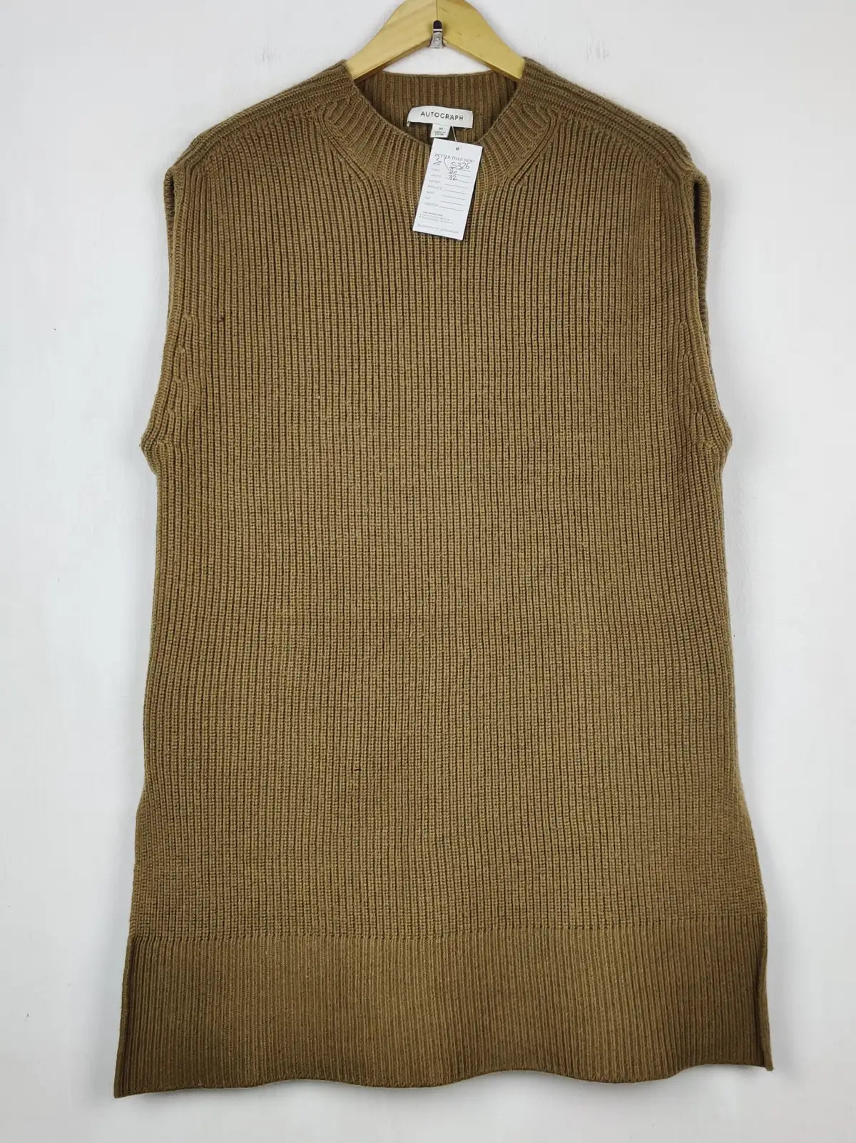 Buy online pre-used pre-loved 100% authentic & Original branded Marks & Spencer (SL-5326) available in Pakistan. Top international brands avilable.