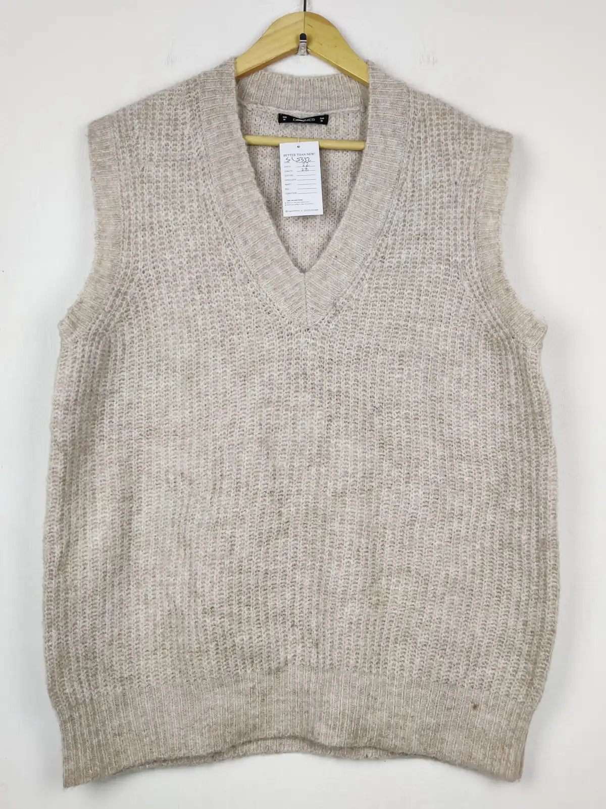Buy online pre-used pre-loved 100% authentic & Original branded Dunnes Stores (SL-5332) available in Pakistan. Top international brands avilable.