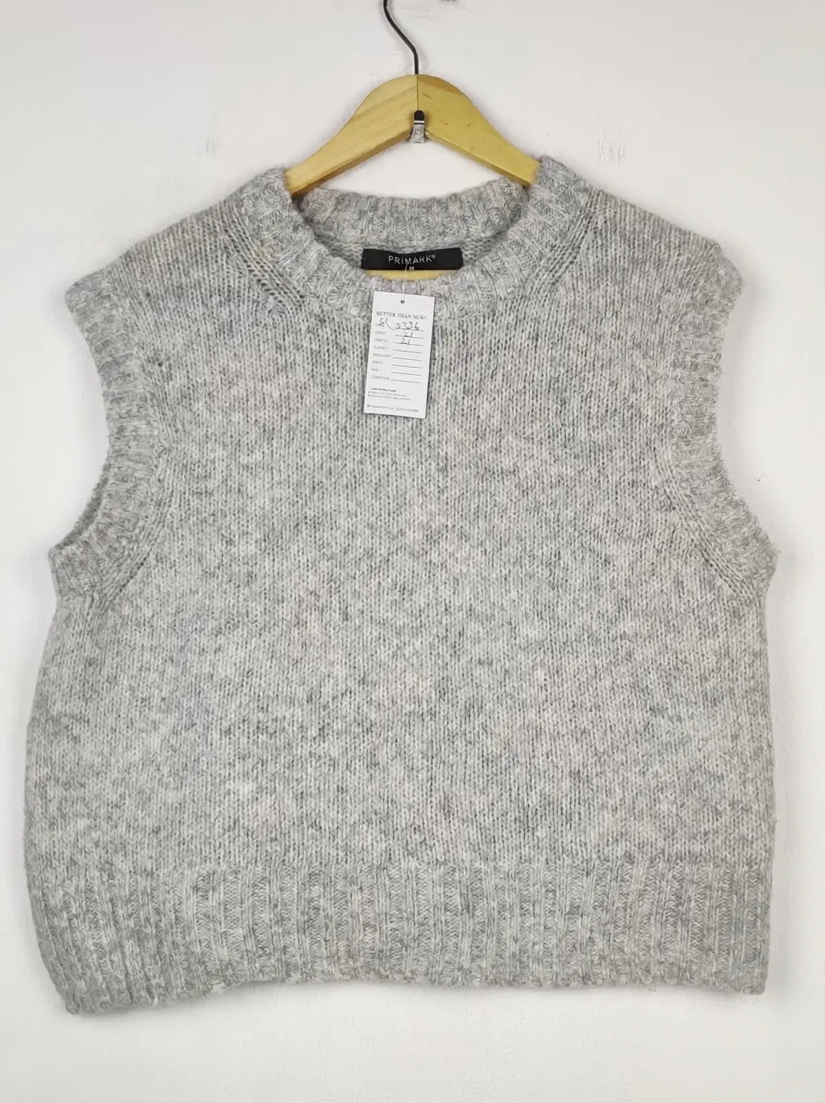 Buy online pre-used pre-loved 100% authentic & Original branded Primark (SL-5336) available in Pakistan. Top international brands avilable.