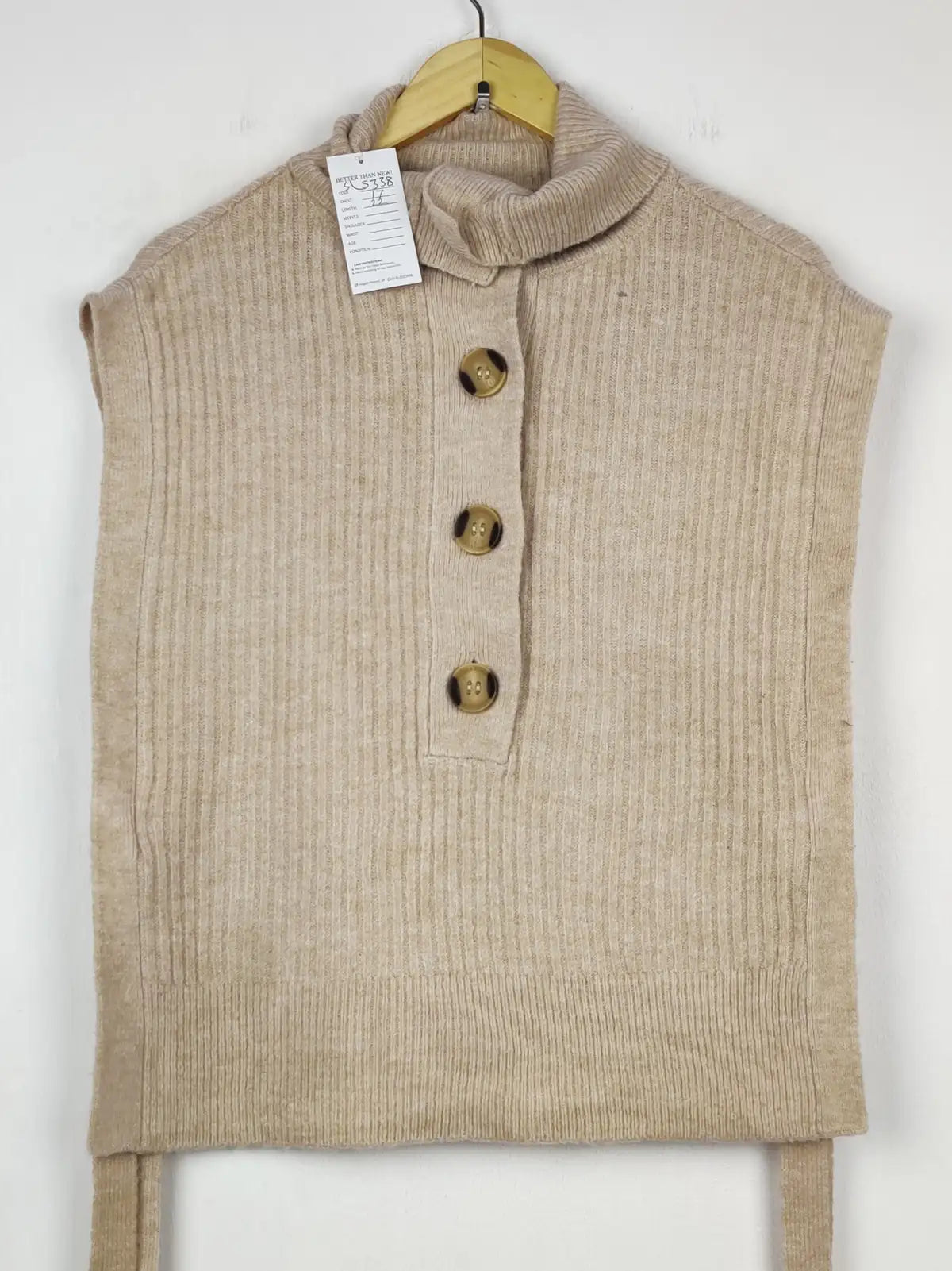 Buy online pre-used pre-loved 100% authentic & Original branded Unknown Brand (SL-5338) available in Pakistan. Top international brands avilable.