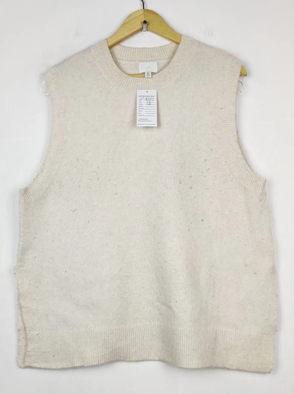 Buy online pre-used pre-loved 100% authentic & Original branded H&M (SL-5344) available in Pakistan. Top international brands avilable.