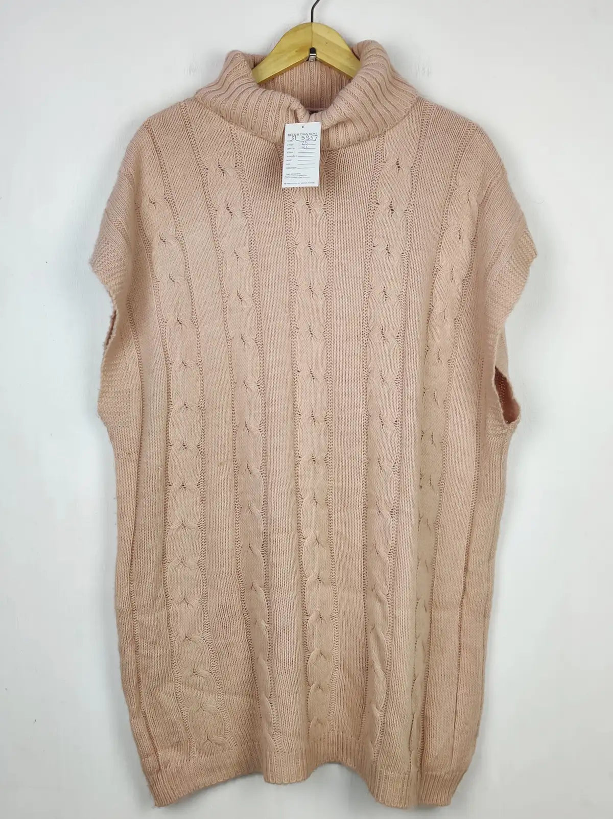 Buy online pre-used pre-loved 100% authentic & Original branded I Saw It First (SL-5357) available in Pakistan. Top international brands avilable.