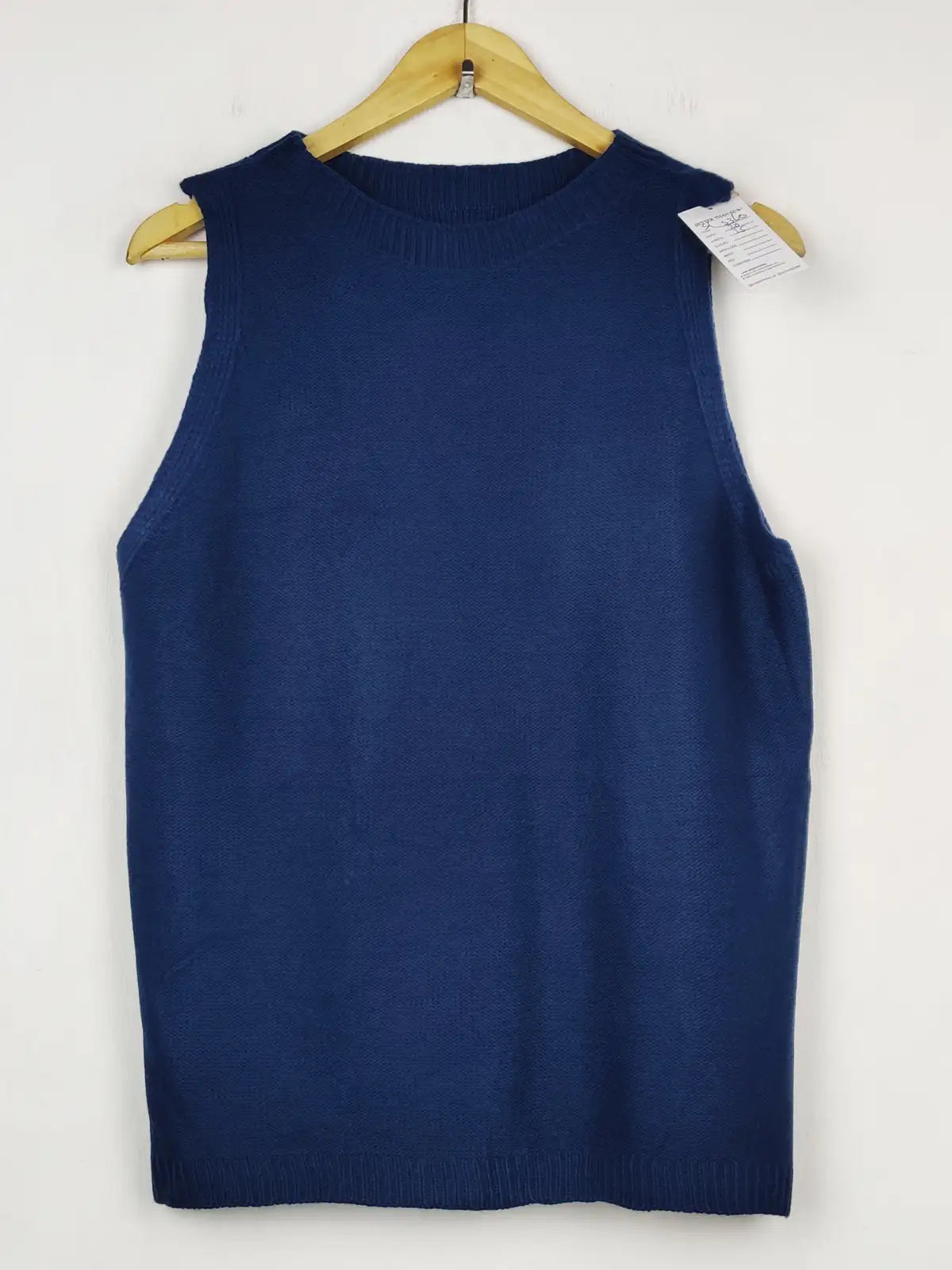 Buy online pre-used pre-loved 100% authentic & Original branded Unknown Brand (SL-5360) available in Pakistan. Top international brands avilable.