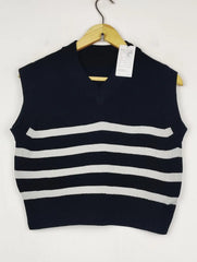 Buy online pre-used pre-loved 100% authentic & Original branded Unknown Brand (SL-5389) available in Pakistan. Top international brands avilable.