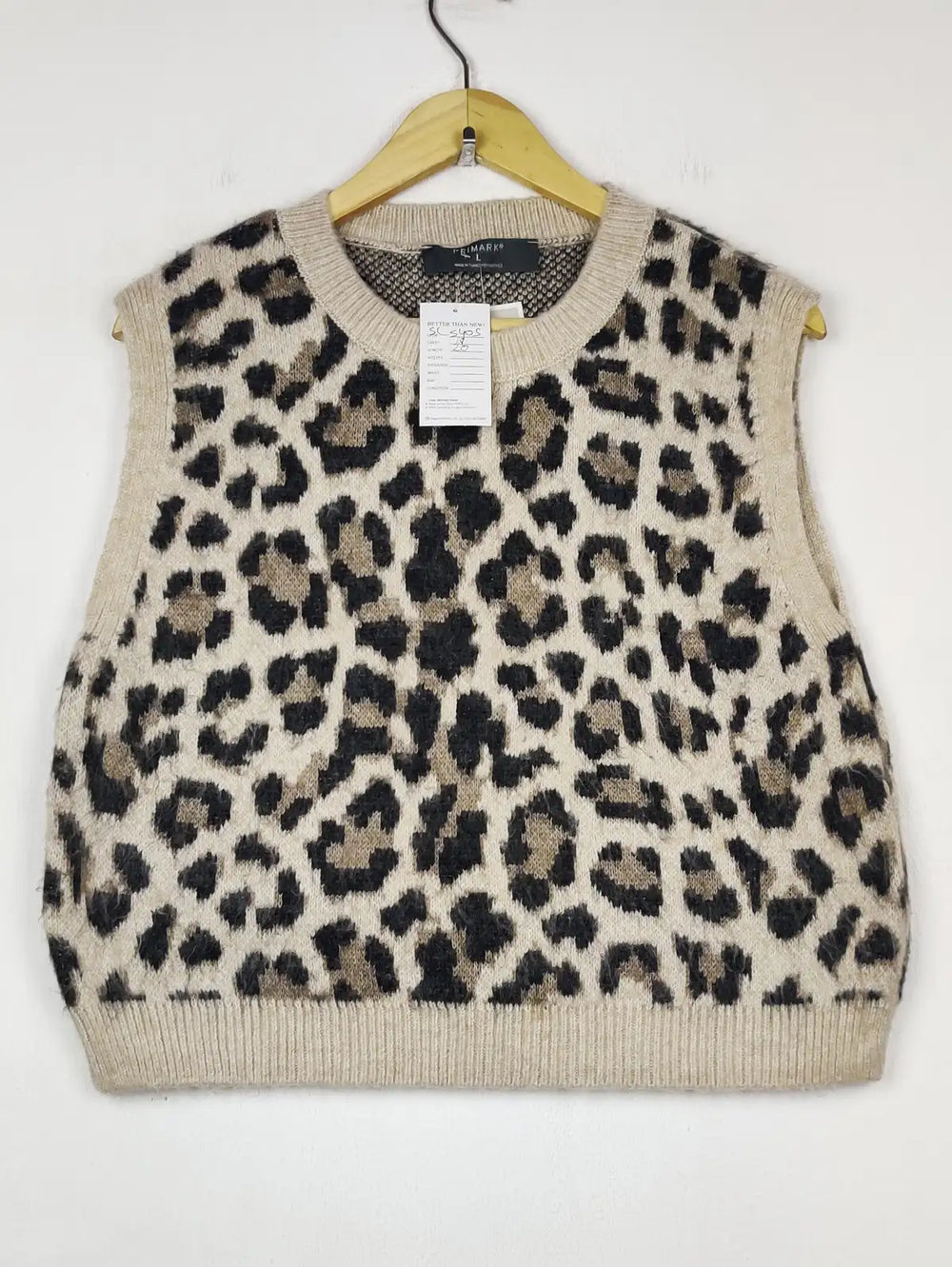 Buy online pre-used pre-loved 100% authentic & Original branded Primark (SL-5406) available in Pakistan. Top international brands avilable.