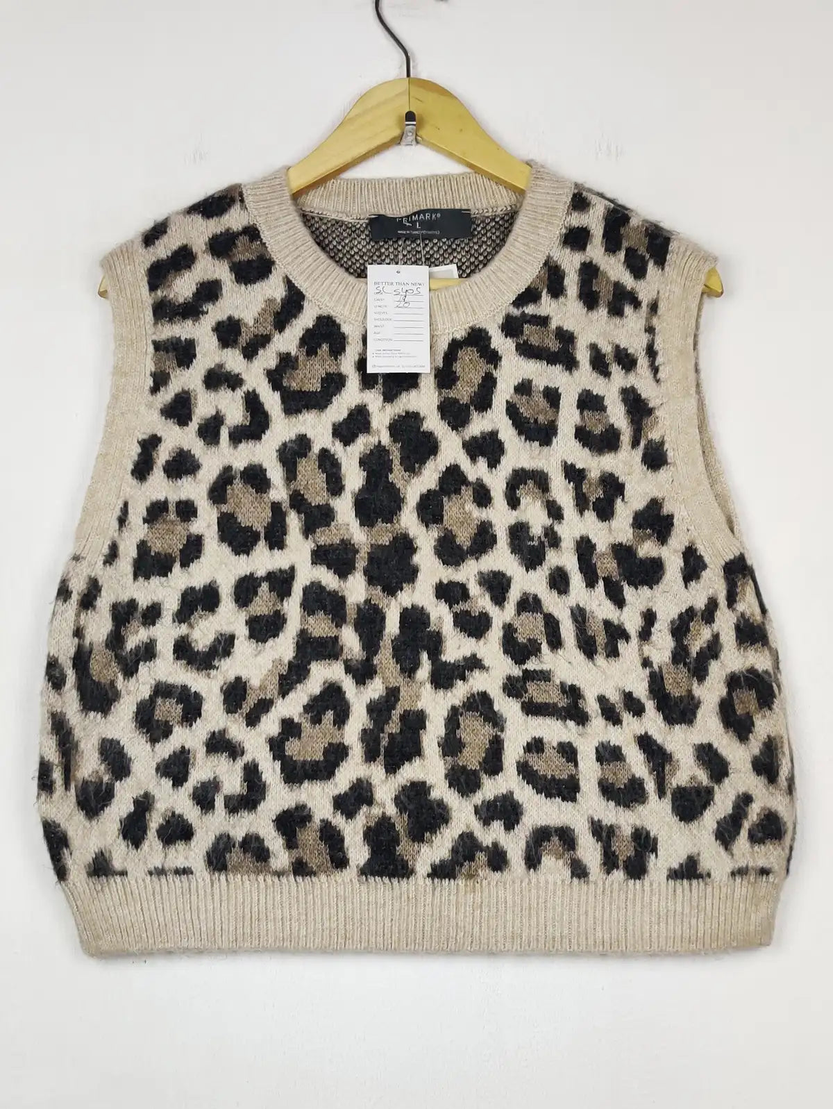 Buy online pre-used pre-loved 100% authentic & Original branded Primark (SL-5406) available in Pakistan. Top international brands avilable.