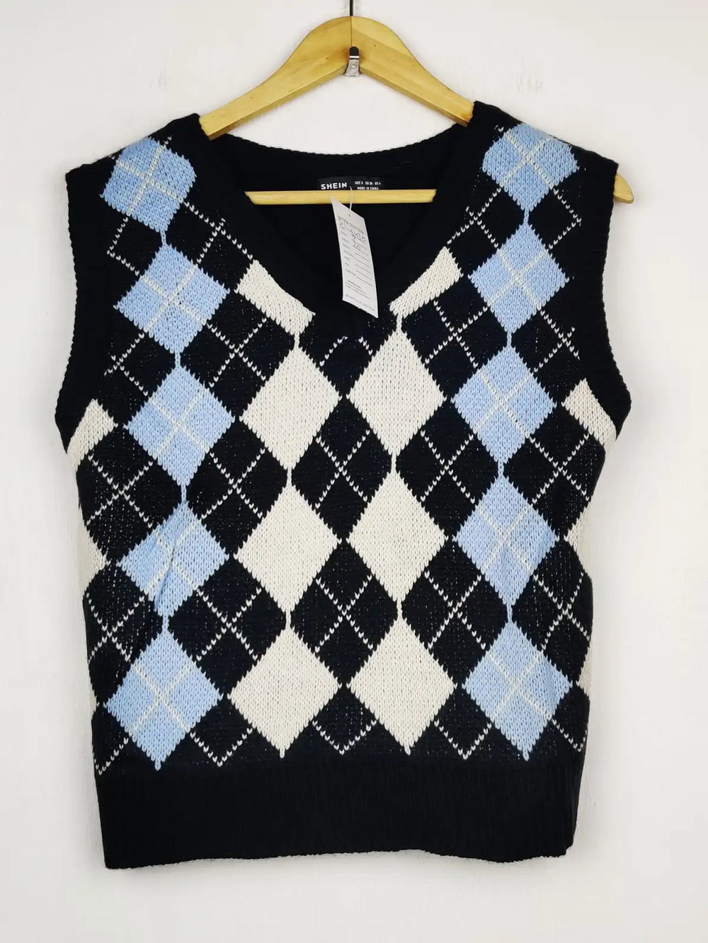Buy online pre-used pre-loved 100% authentic & Original branded Shein (SL-5432) available in Pakistan. Top international brands avilable.