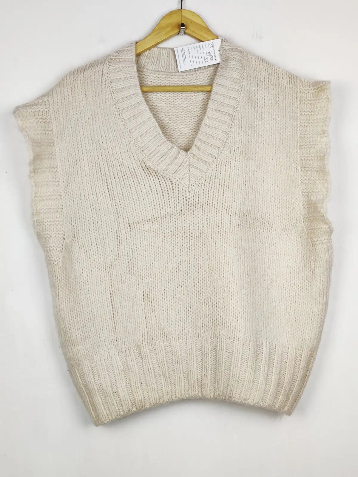 Buy online pre-used pre-loved 100% authentic & Original branded Shein (SL-5446) available in Pakistan. Top international brands avilable.