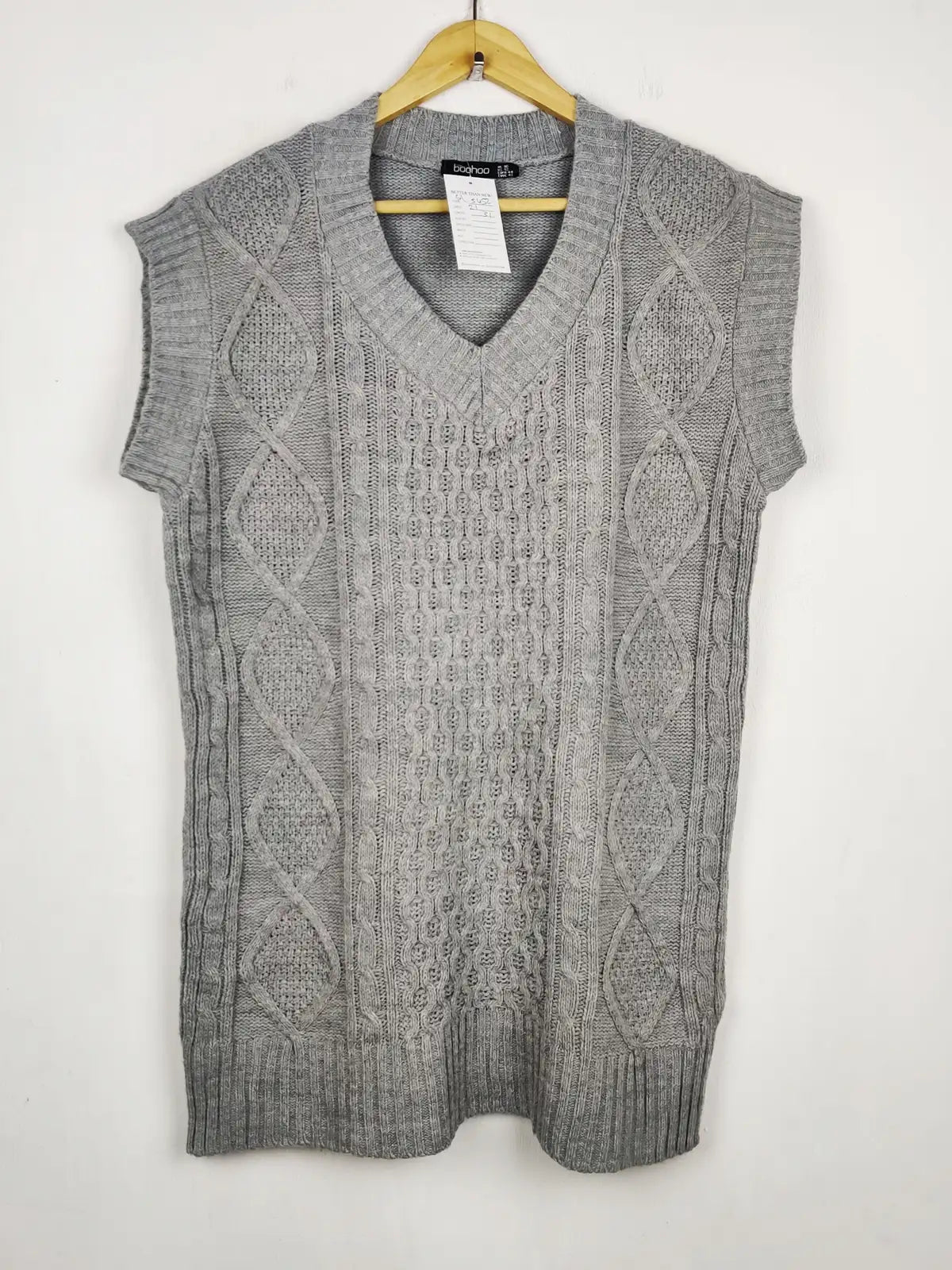 Buy online pre-used pre-loved 100% authentic & Original branded Boohoo (SL-5452) available in Pakistan. Top international brands avilable.