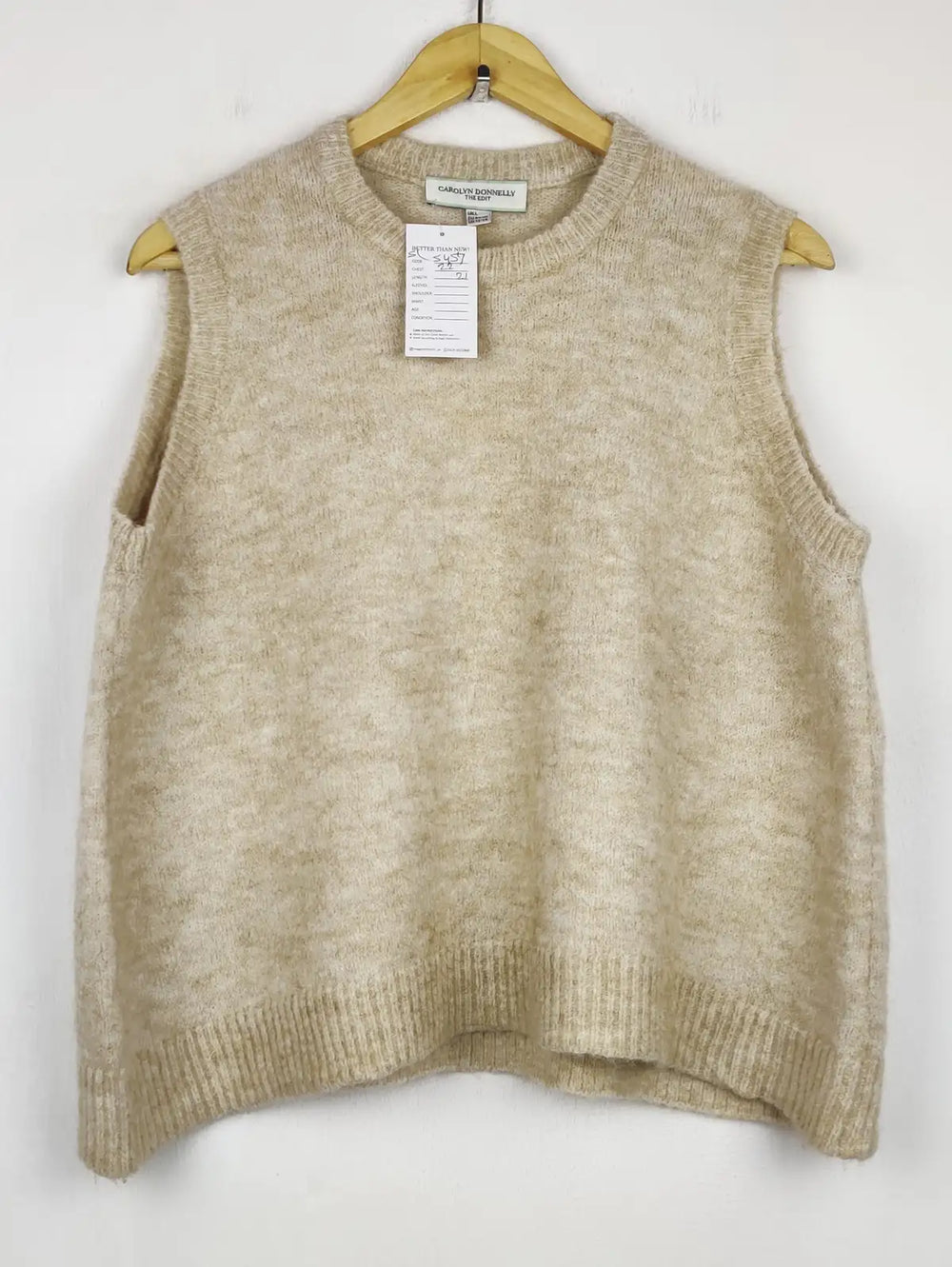 Buy online pre-used pre-loved 100% authentic & Original branded Carolyn Donnelly (SL-5457) available in Pakistan. Top international brands avilable.