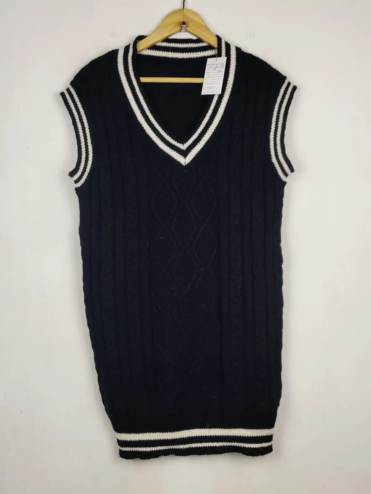 Buy online pre-used pre-loved 100% authentic & Original branded Shein (SL-5464) available in Pakistan. Top international brands avilable.