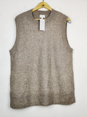 Buy online pre-used pre-loved 100% authentic & Original branded H&M (SL-5477) available in Pakistan. Top international brands avilable.