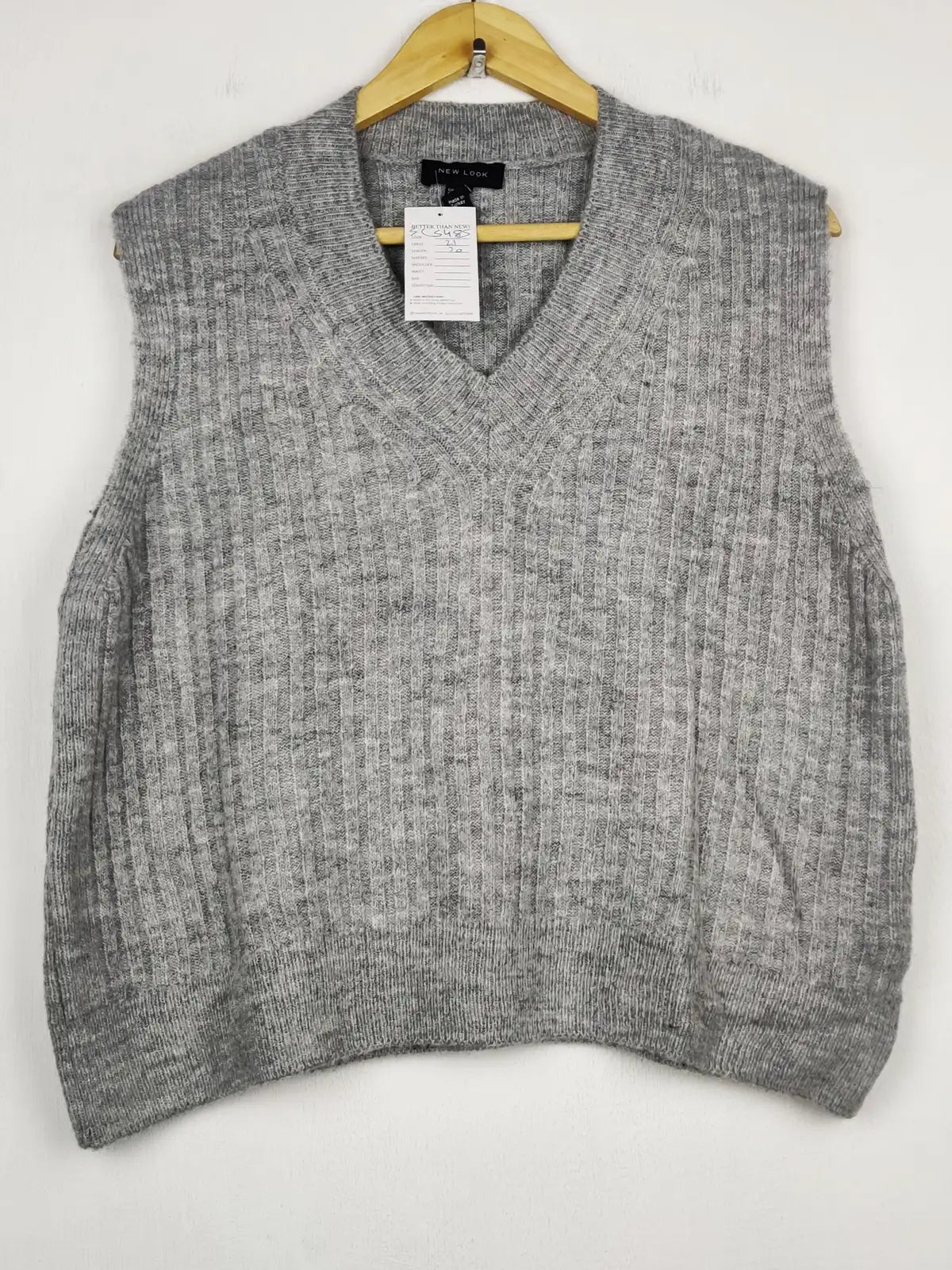 Buy online pre-used pre-loved 100% authentic & Original branded New Look (SL-5485) available in Pakistan. Top international brands avilable.