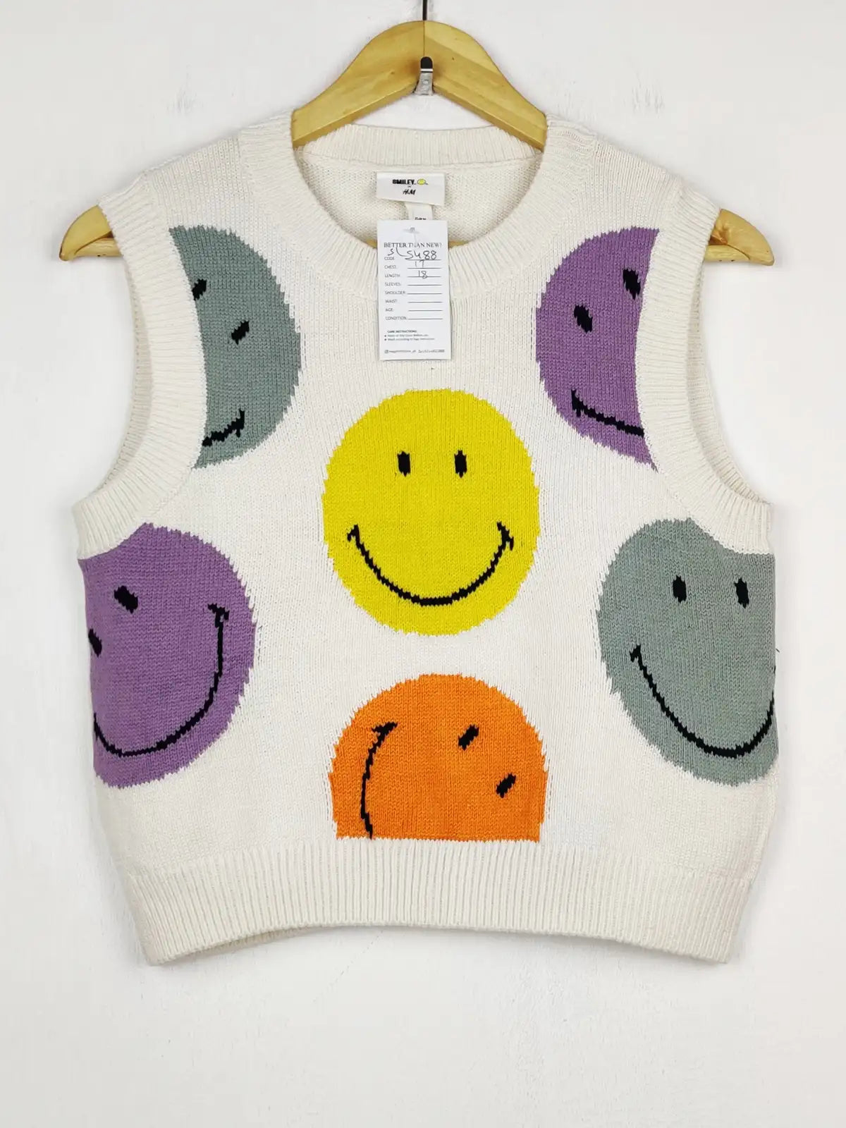 Buy online pre-used pre-loved 100% authentic & Original branded H&M (SL-5488) available in Pakistan. Top international brands avilable.