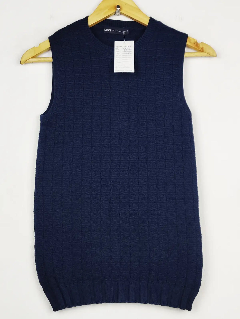 Buy online pre-used pre-loved 100% authentic & Original branded Marks & Spencer (SL-5501) available in Pakistan. Top international brands avilable.
