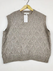 Buy online pre-used pre-loved 100% authentic & Original branded Marks & Spencer (SL-5517) available in Pakistan. Top international brands avilable.