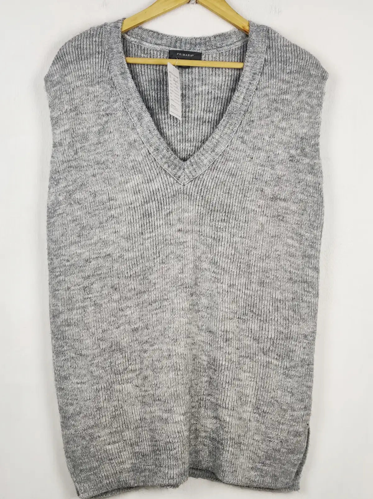 Buy online pre-used pre-loved 100% authentic & Original branded Primark (SL-5522) available in Pakistan. Top international brands avilable.