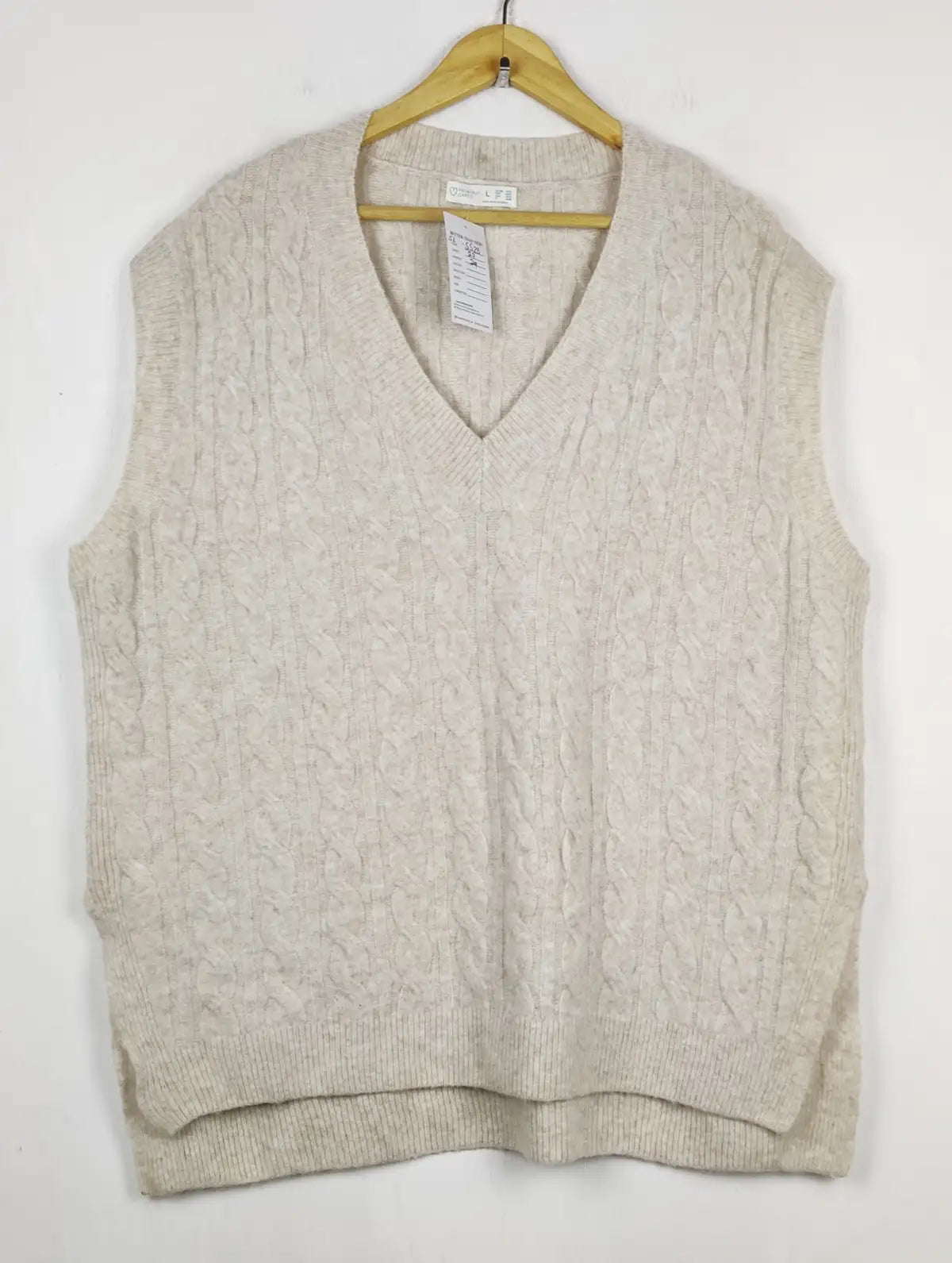 Buy online pre-used pre-loved 100% authentic & Original branded Primark (SL-5528) available in Pakistan. Top international brands avilable.