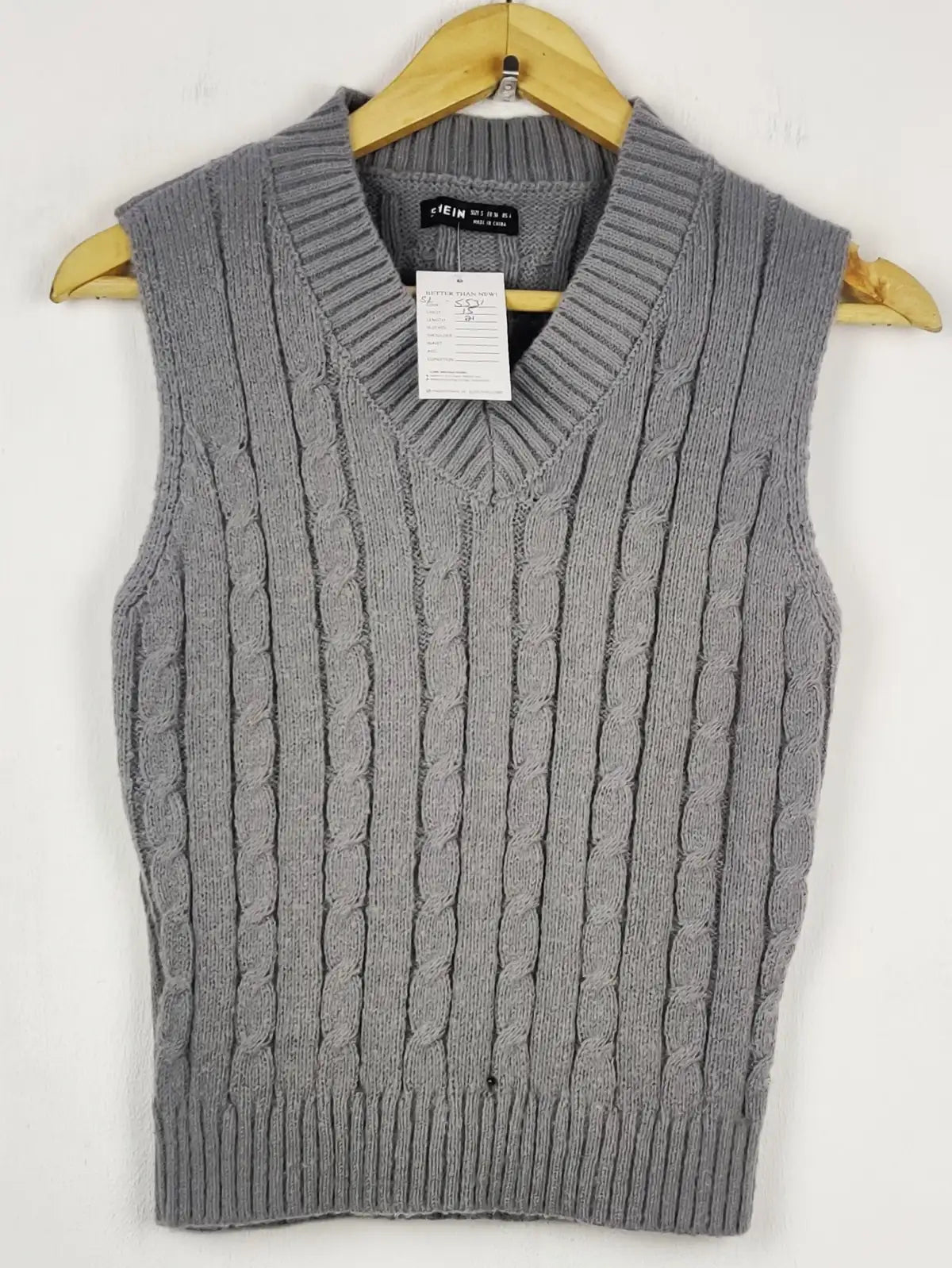 Buy online pre-used pre-loved 100% authentic & Original branded Shein (SL-5531) available in Pakistan. Top international brands avilable.