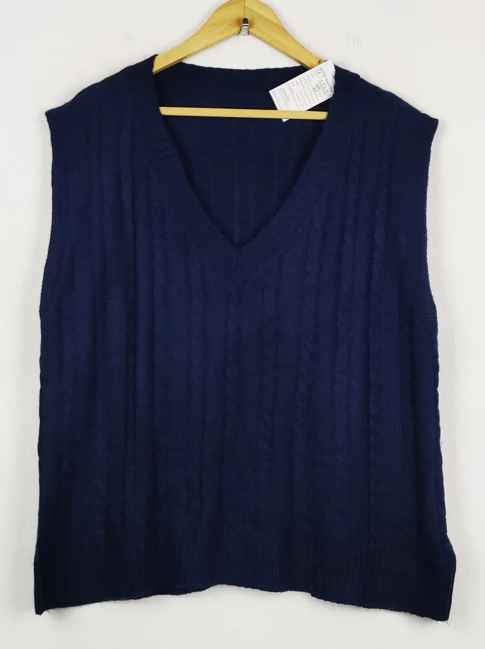 Buy online pre-used pre-loved 100% authentic & Original branded Shein (SL-5543) available in Pakistan. Top international brands avilable.