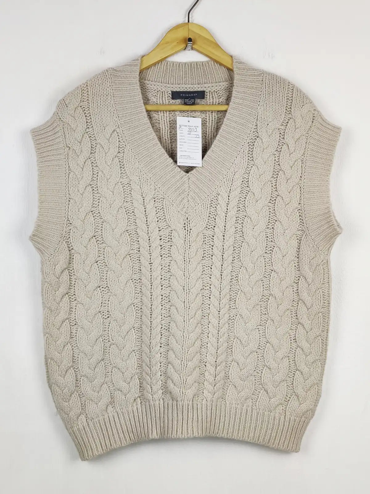 Buy online pre-used pre-loved 100% authentic & Original branded Primark (SL-5553) available in Pakistan. Top international brands avilable.