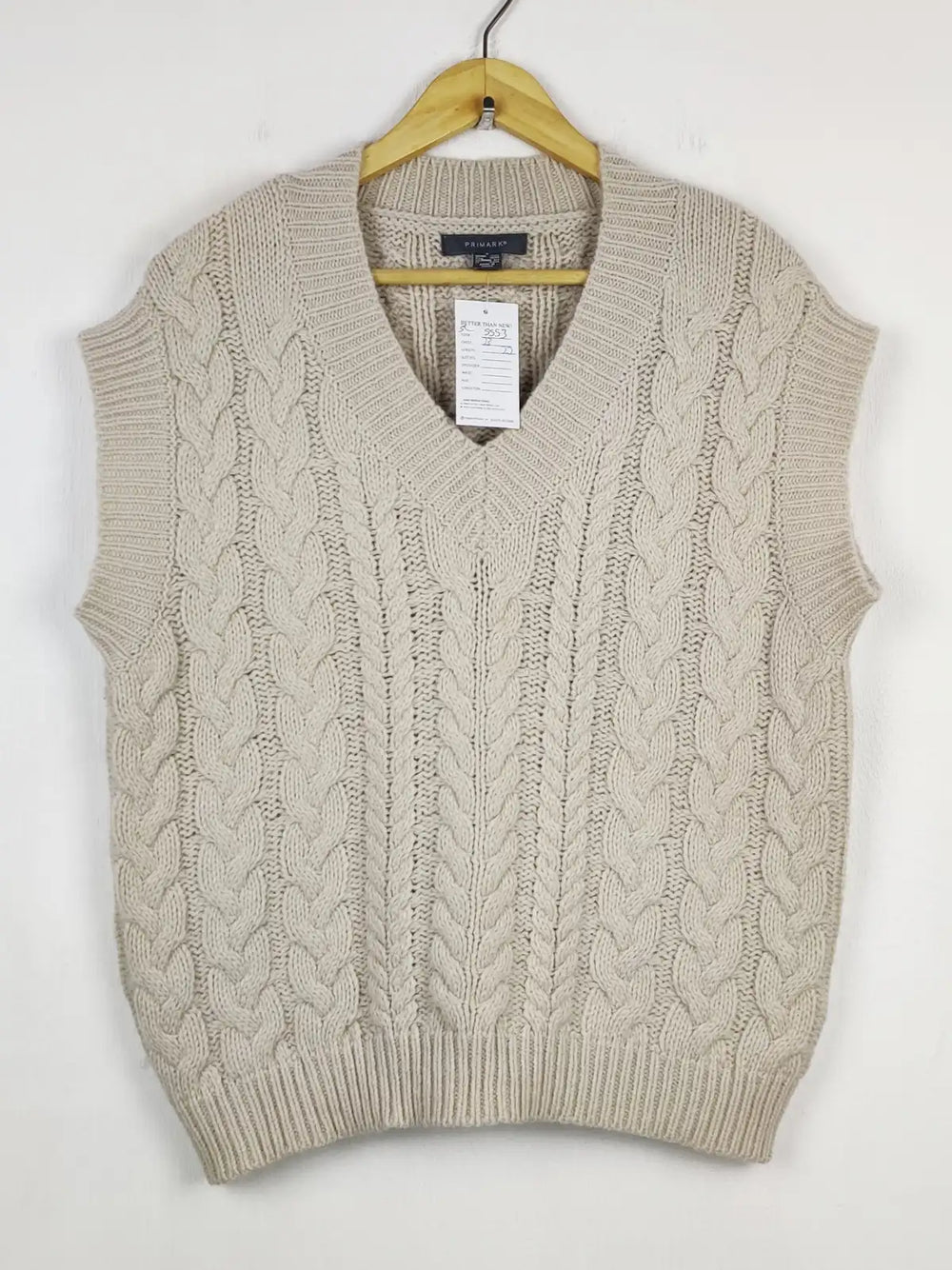 Buy online pre-used pre-loved 100% authentic & Original branded Primark (SL-5553) available in Pakistan. Top international brands avilable.