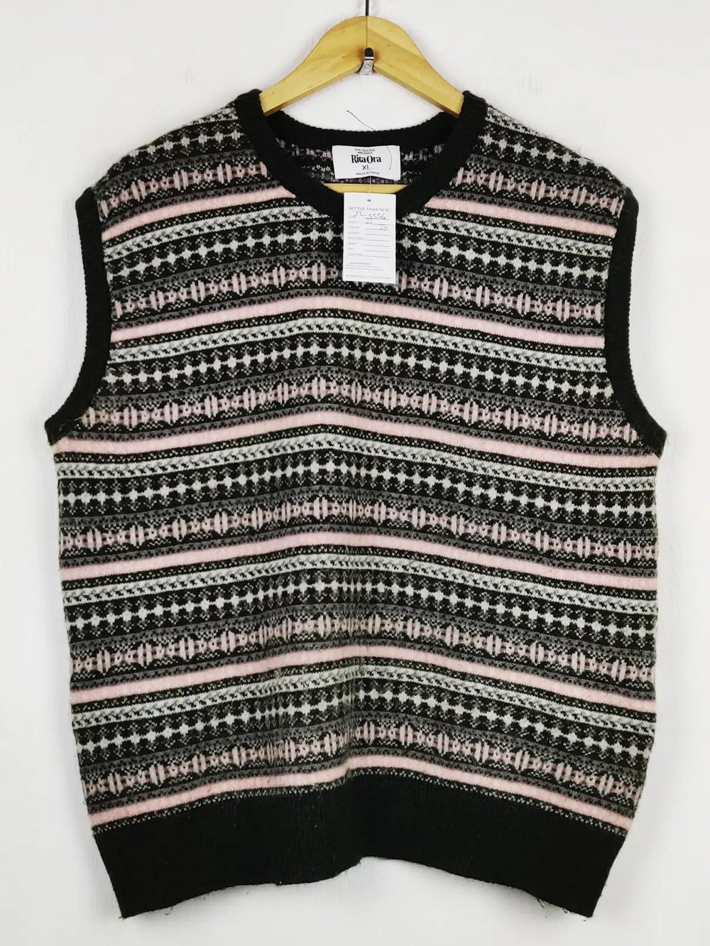 Buy online pre-used pre-loved 100% authentic & Original branded Primark (SL-5556) available in Pakistan. Top international brands avilable.