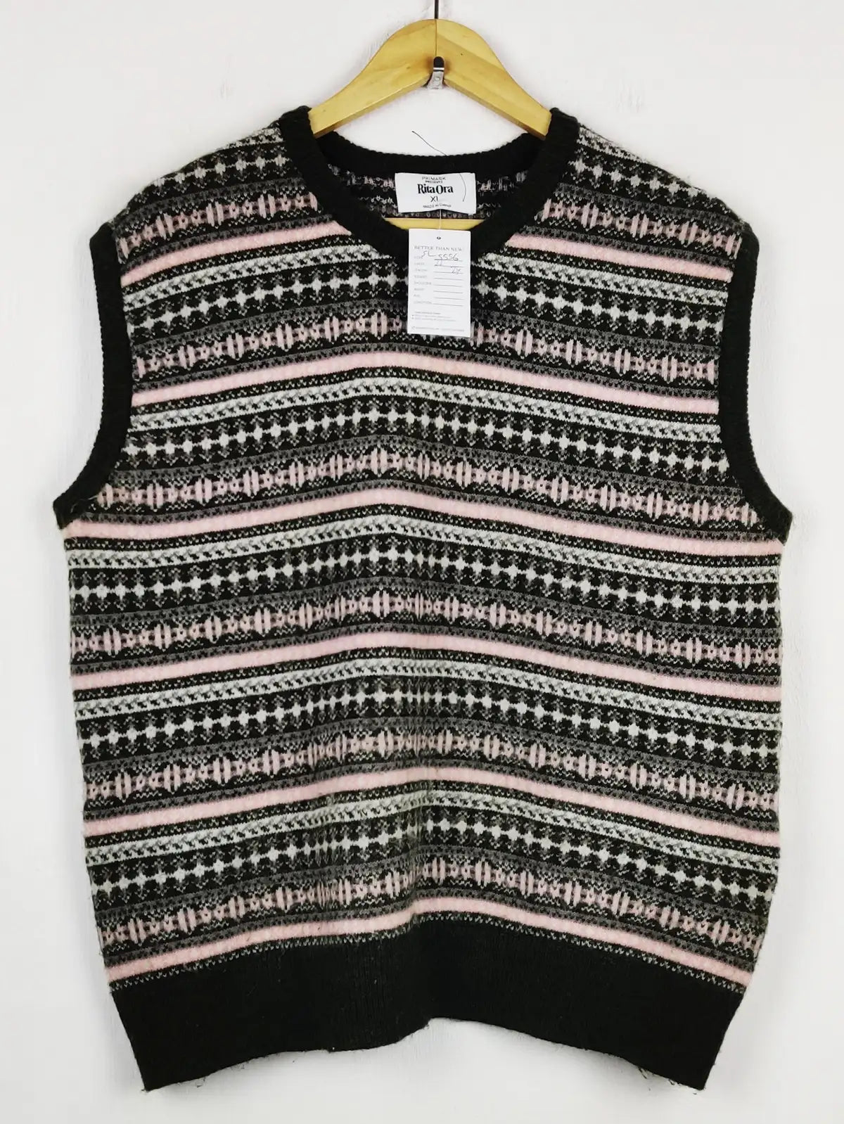Buy online pre-used pre-loved 100% authentic & Original branded Primark (SL-5556) available in Pakistan. Top international brands avilable.