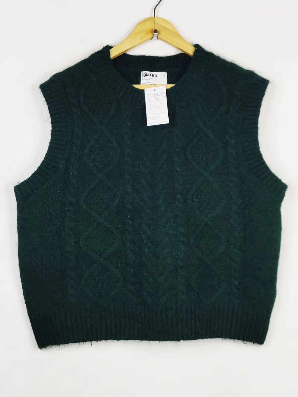Buy online pre-used pre-loved 100% authentic & Original branded Primark (SL-5567) available in Pakistan. Top international brands avilable.
