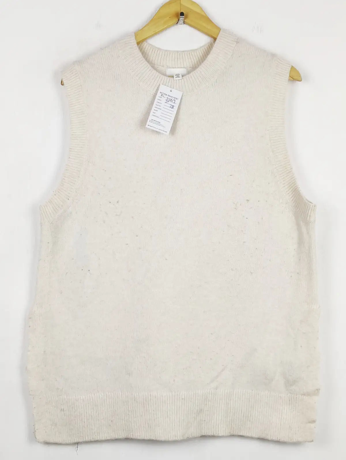 Buy online pre-used pre-loved 100% authentic & Original branded H&M (SL-5569) available in Pakistan. Top international brands avilable.