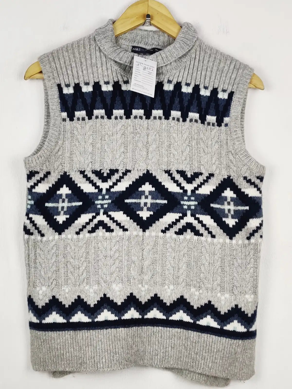 Buy online pre-used pre-loved 100% authentic & Original branded Marks & Spencer (SL-5592) available in Pakistan. Top international brands avilable.