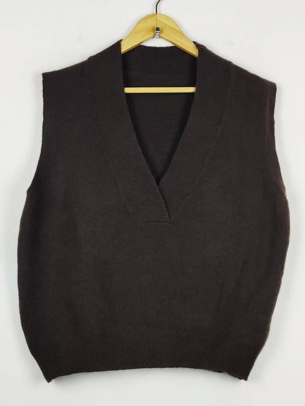 Buy online pre-used pre-loved 100% authentic & Original branded Marks & Spencer (SL-5593) available in Pakistan. Top international brands avilable.