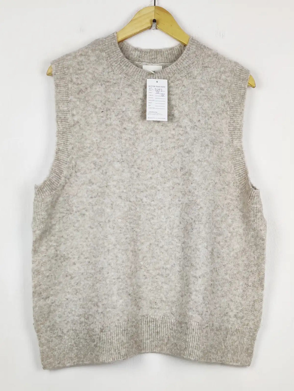 Buy online pre-used pre-loved 100% authentic & Original branded H&M (SL-5597) available in Pakistan. Top international brands avilable.