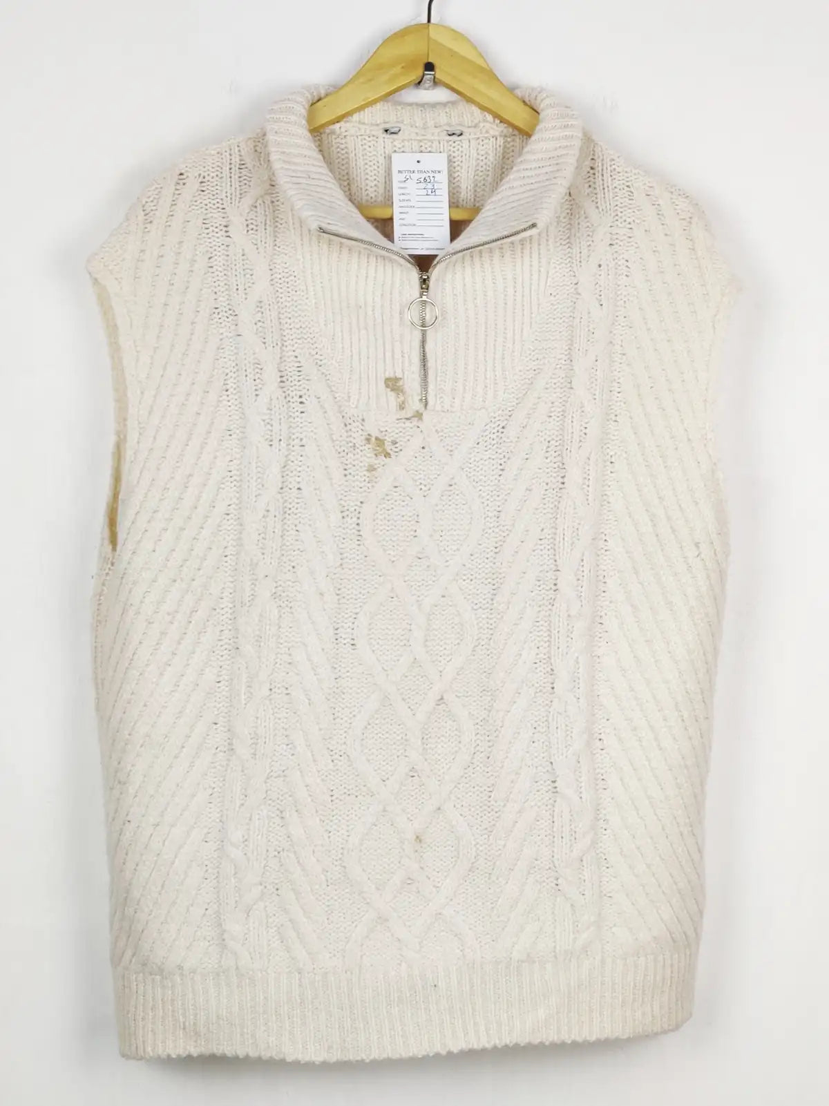 Buy online pre-used pre-loved 100% authentic & Original branded Unknown Brand (SL-5632) available in Pakistan. Top international brands avilable.
