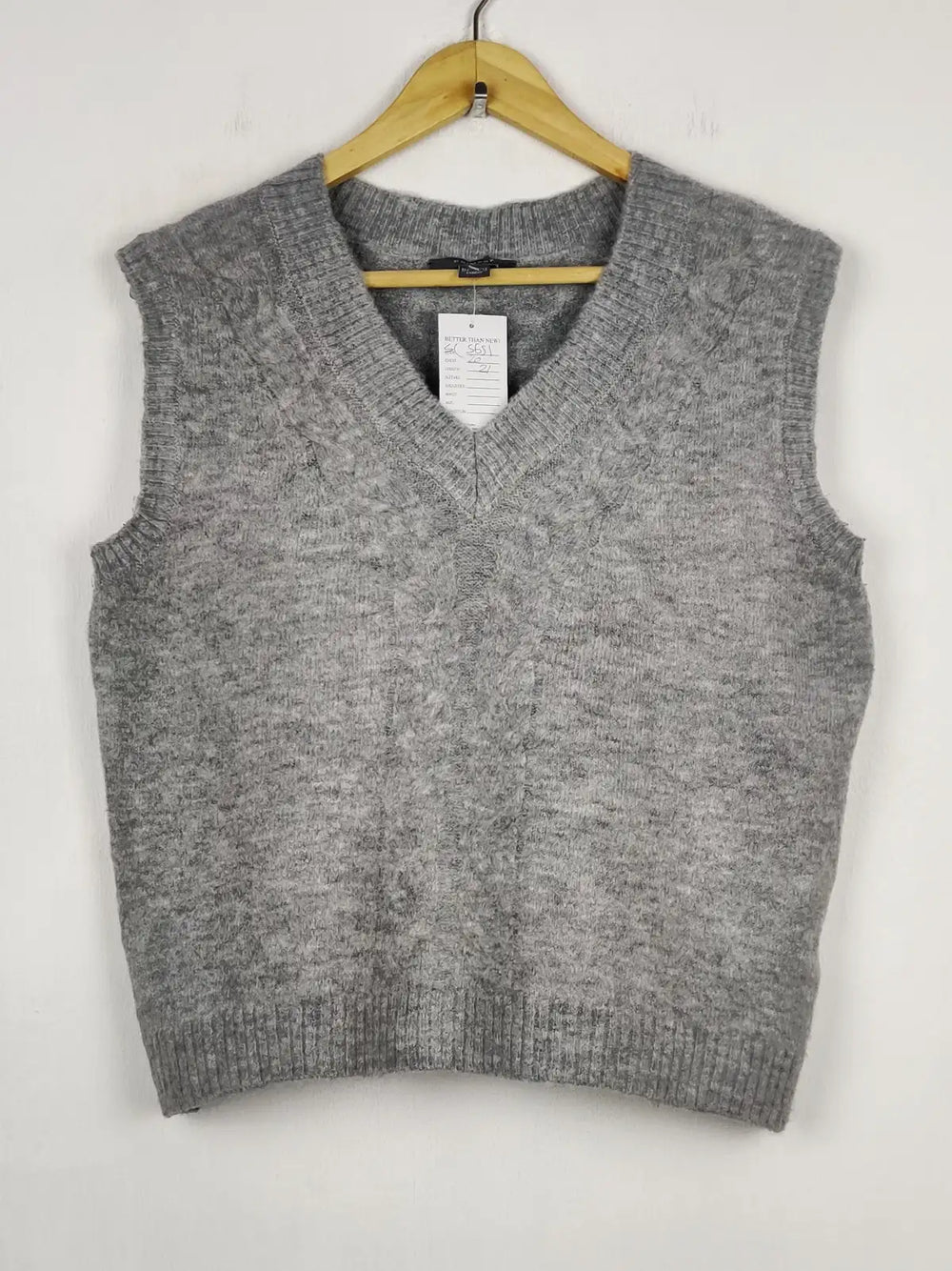 Buy online pre-used pre-loved 100% authentic & Original branded Primark (SL-5651) available in Pakistan. Top international brands avilable.