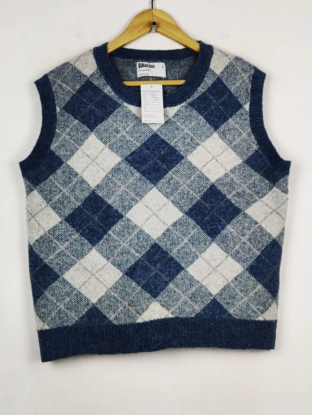 Buy online pre-used pre-loved 100% authentic & Original branded Primark (SL-5671) available in Pakistan. Top international brands avilable.