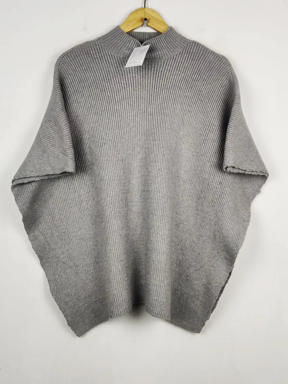 Buy online pre-used pre-loved 100% authentic & Original branded V By Very (SL-5684) available in Pakistan. Top international brands avilable.