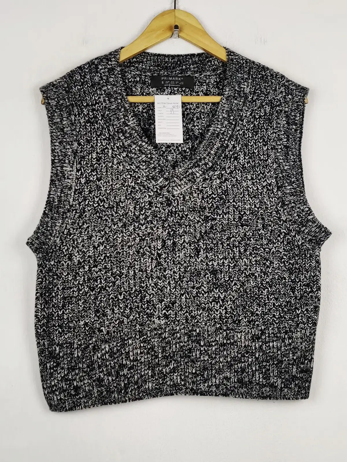Buy online pre-used pre-loved 100% authentic & Original branded Primark (SL-5695) available in Pakistan. Top international brands avilable.