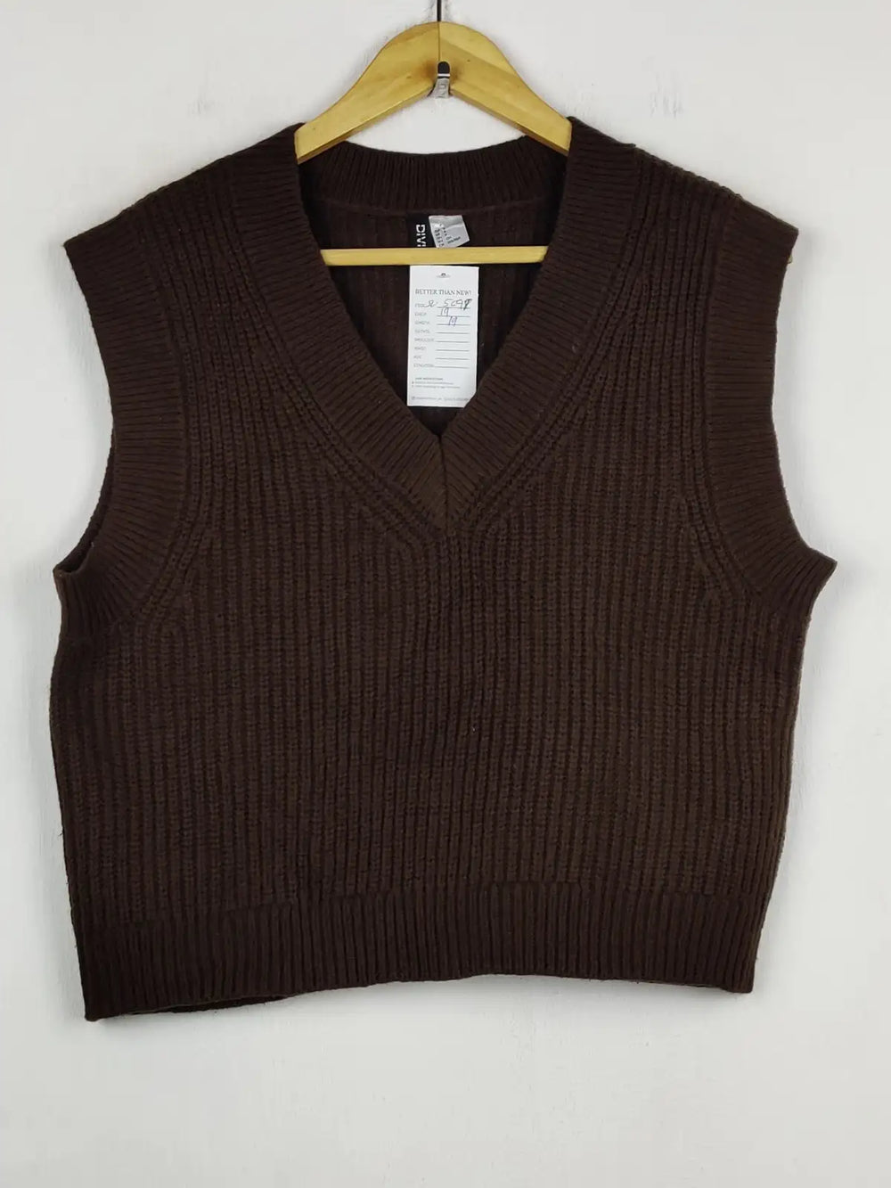 Buy online pre-used pre-loved 100% authentic & Original branded H&M (SL-5699) available in Pakistan. Top international brands avilable.